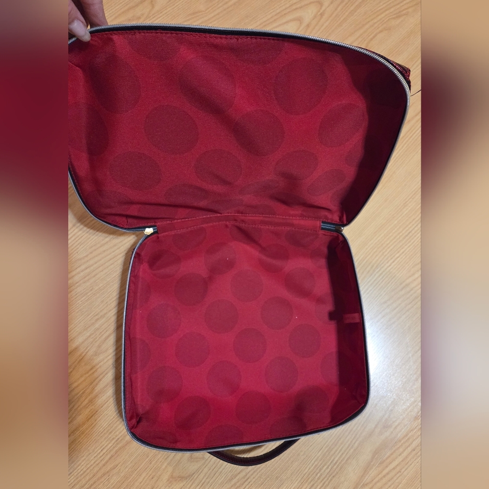 Estée Lauder Red Croc Embossed Faux Patent Leather Makeup Bag - Picture 3 of 5